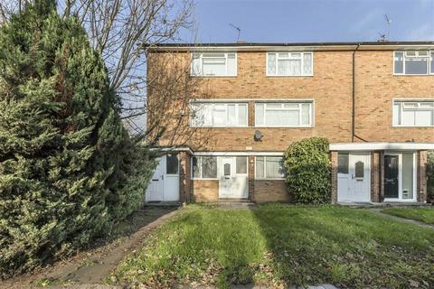 2 bedroom maisonette for sale, Lyme Farm Road, London SE12