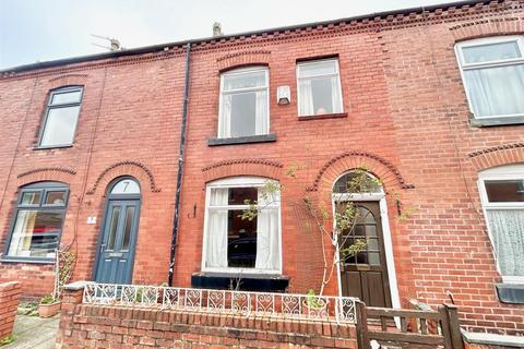 3 bedroom terraced house for sale - Milton Street, Leigh