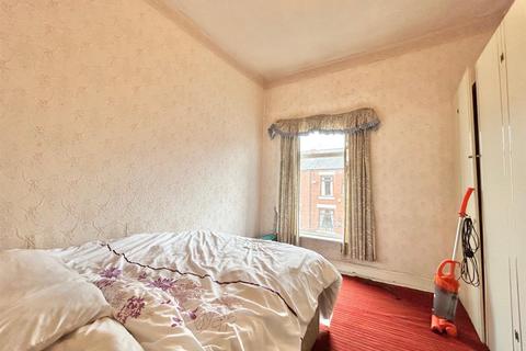 3 bedroom terraced house for sale, Milton Street, Leigh