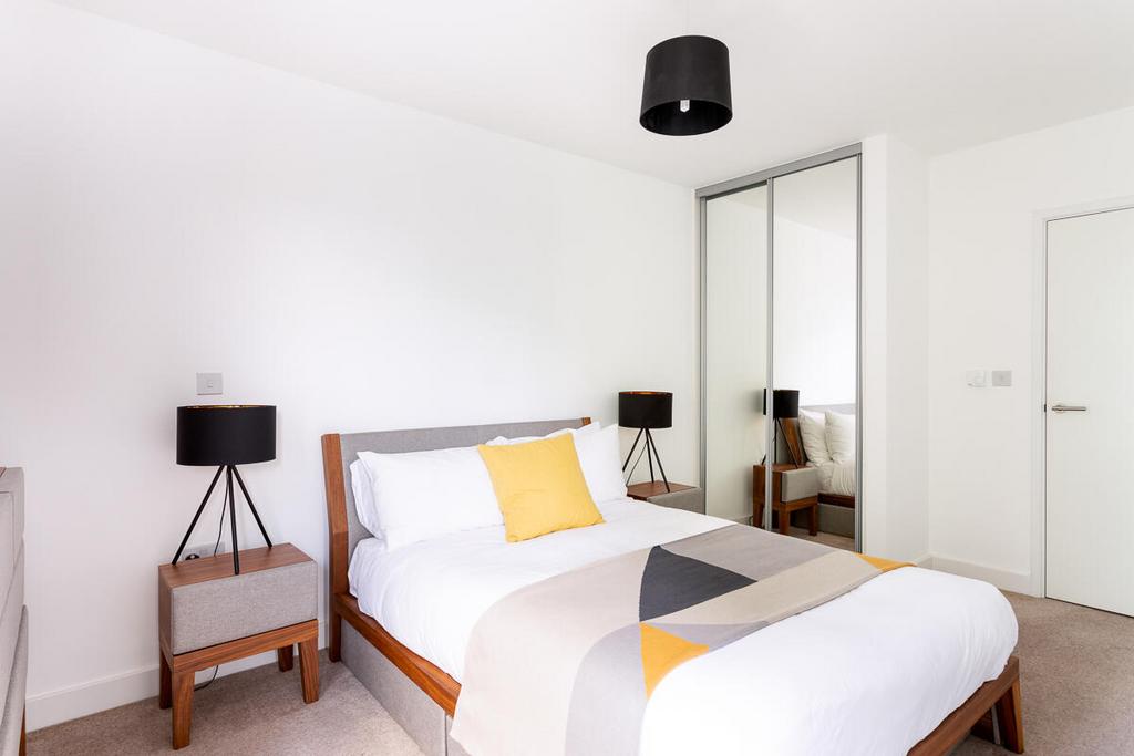 Flat 14, The Porter Building, 130 Spa Road, Bermon