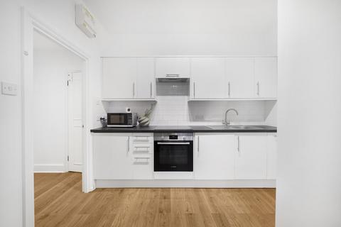 Studio to rent, 30 Pembridge Square, London W2
