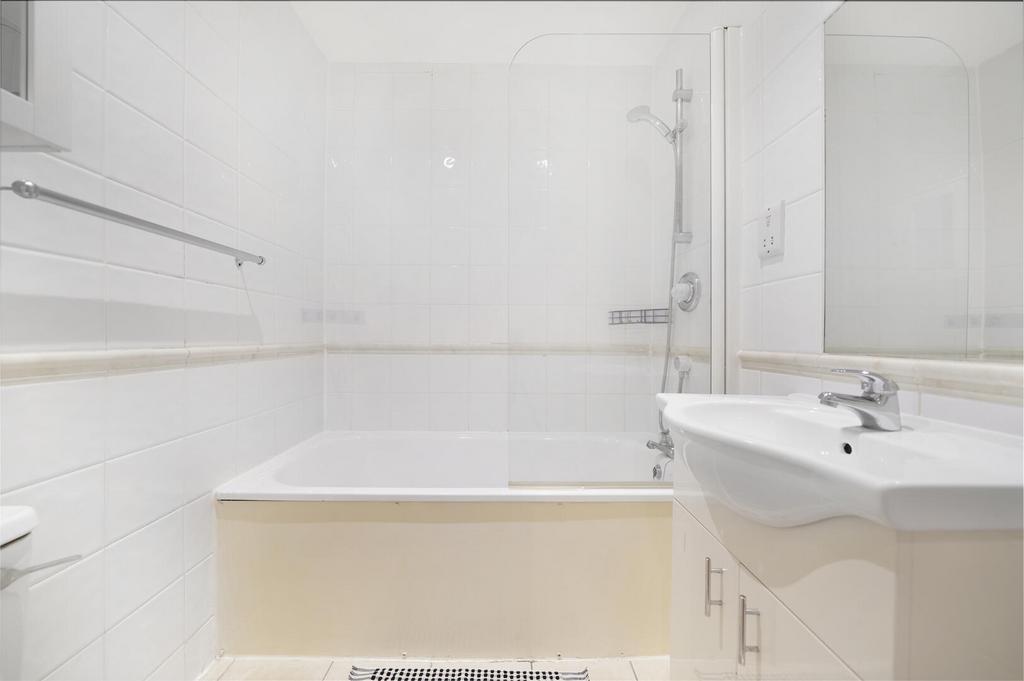 Flat 4, 30 Pembridge Square - Snc H6 Fcurd Et Bt BCYVr W