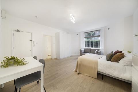 Studio to rent, 30 Pembridge Square, London W2