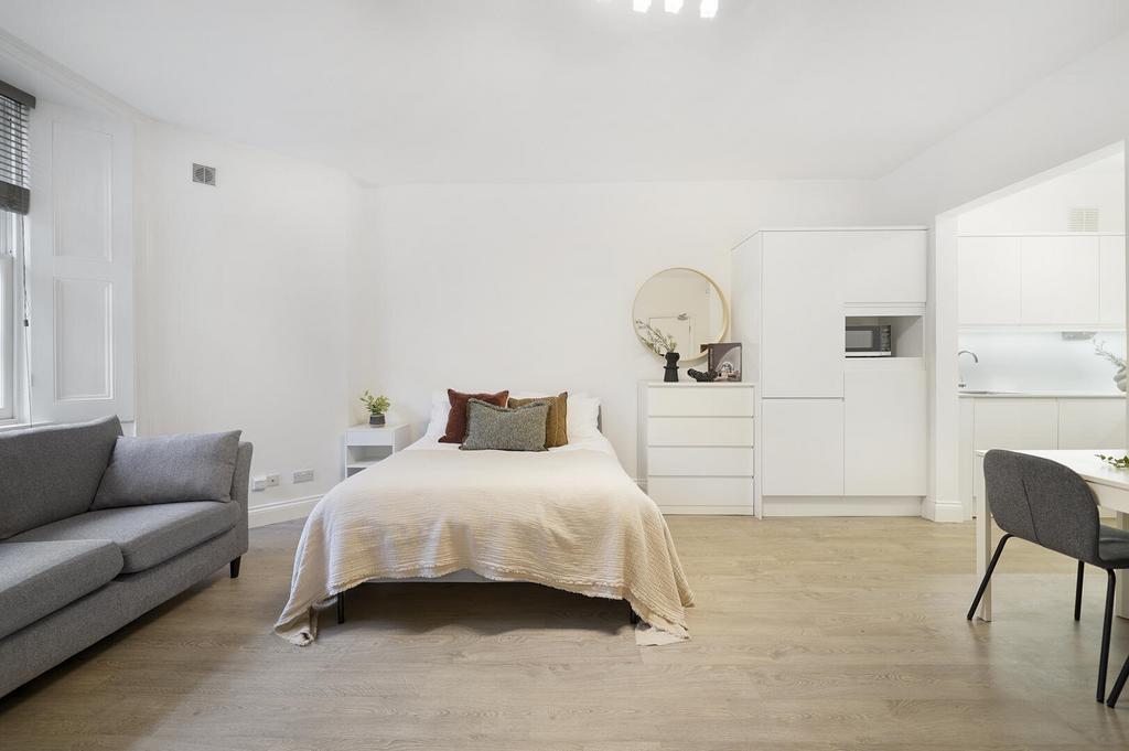 Flat 3, 30 Pembridge Square - 2smos IURd X4 Jumm Rp Tc Z