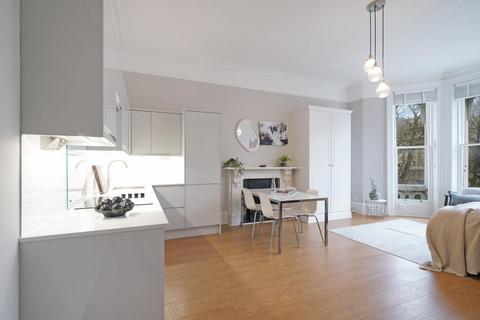 Studio to rent, 34 Pembridge Square, London W2