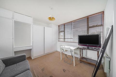 undefined, 24 Pembridge Square, London W2