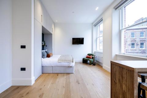Studio to rent, Flat 11, 42 Nevern Square, London SW5