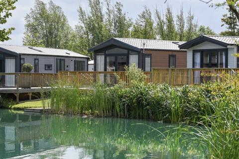 2 bedroom mobile home for sale, Amotherby Lane, Malton YO17