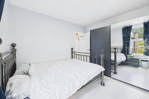 undefined, Chelsham Road, South Croydon CR2