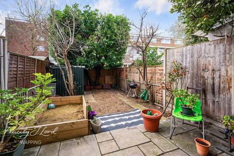 2 bedroom flat for sale, Stepney Way, London E1