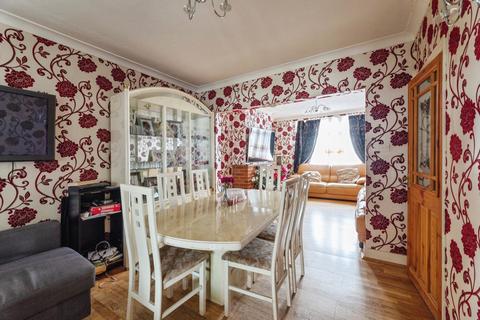 3 bedroom terraced house for sale, Hall Lane, London, E4