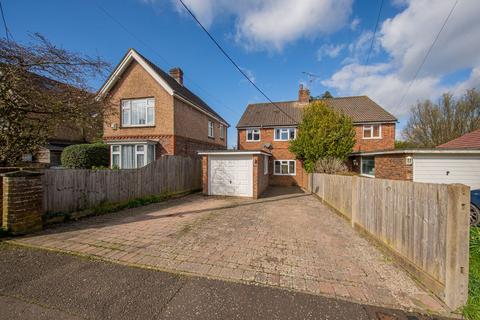 3 bedroom semi-detached house for sale - Eastern Road, Haywards Heath, RH16