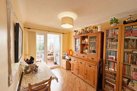 4 bedroom semi-detached house for sale, Eden Close,Skegness,Lincolnshire,PE25 3NT