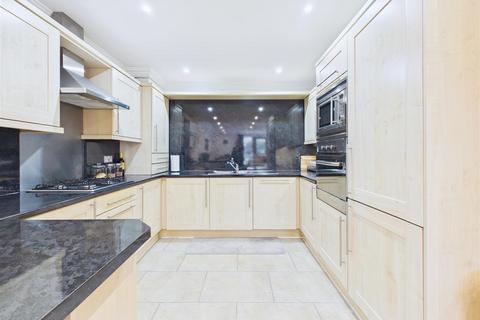 2 bedroom flat for sale, High Wray, 249 Millhouses Lane, Millhouses, Sheffield