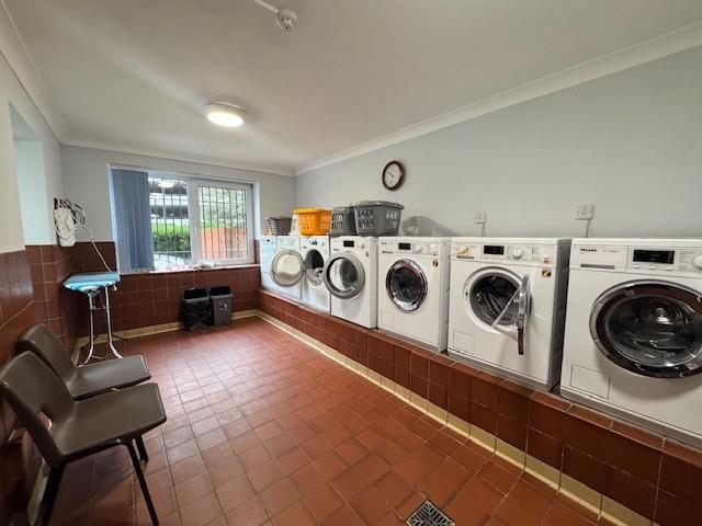 38 ST PETERS LAUNDRY.jpg