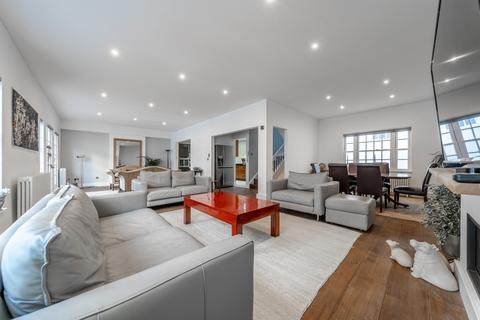 5 bedroom house to rent, Eaton Mews North London SW1X