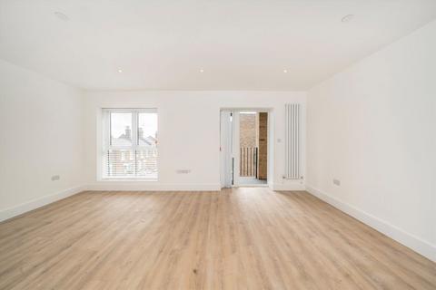2 bedroom flat to rent, Banister Road, London W10