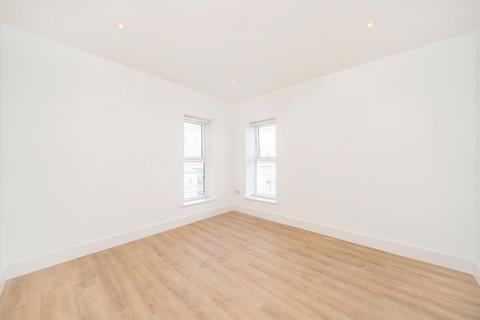 1 bedroom flat to rent, Banister Road, London W10