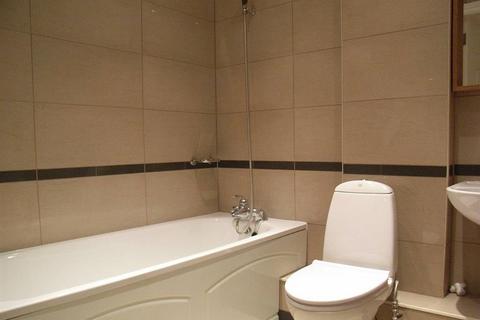 undefined, Station Court, Burton-on-Trent, Staffordshire, DE14