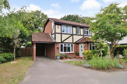 4 bedroom detached house for sale, Walker Gardens, Southampton SO30
