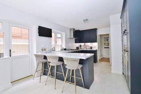 4 bedroom detached house for sale, Walker Gardens, Southampton SO30