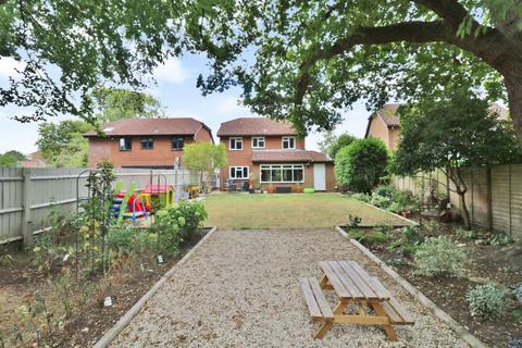 4 bedroom detached house for sale, Walker Gardens, Southampton SO30