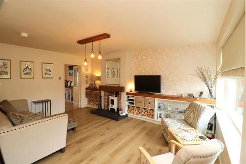 3 bedroom semi-detached house for sale, Woldgate, North Newbald