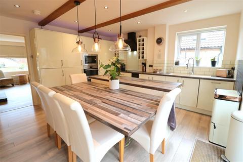 3 bedroom semi-detached house for sale, Woldgate, North Newbald