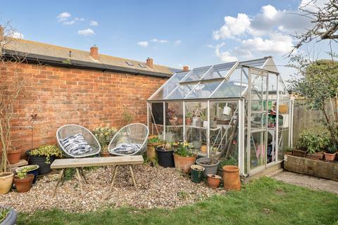 3 bedroom chalet for sale, Seafield Close, East Wittering, PO20