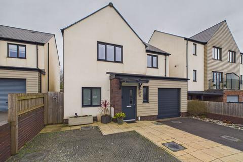4 bedroom detached house for sale - Foxglove Way, Paignton