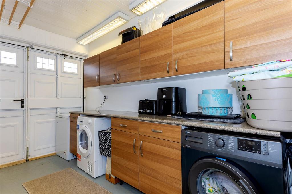 Garage utility room STPP1972-20260309-Dx O Deep PRIM