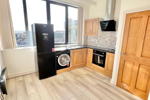 1 bedroom apartment to rent, Southgate House, Halifax, HX1