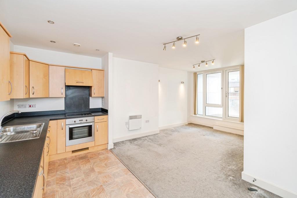 Apartment in Southampton - View 2