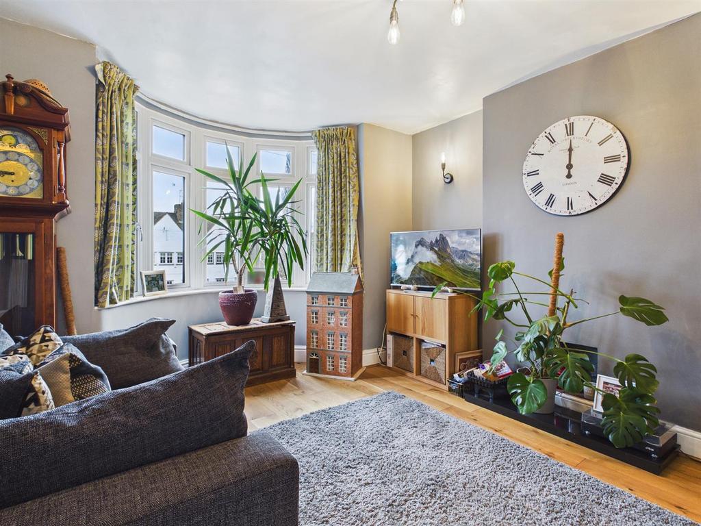 Sitting/Dining Room