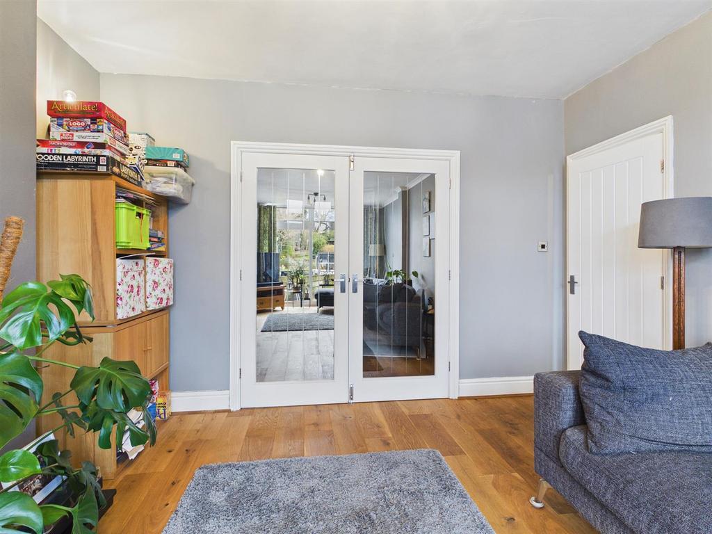 Sitting/Dining Room