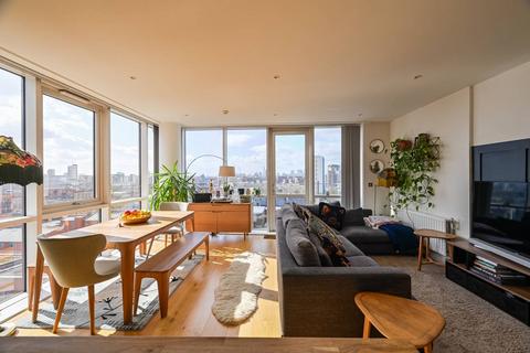 3 bedroom flat for sale, 18 Barry Blandford Way, London E3