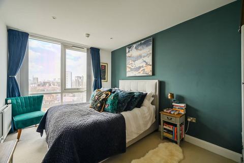3 bedroom flat for sale, 18 Barry Blandford Way, London E3