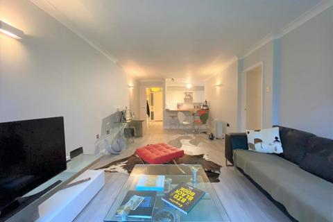 undefined, Weybridge, Surrey, KT13
