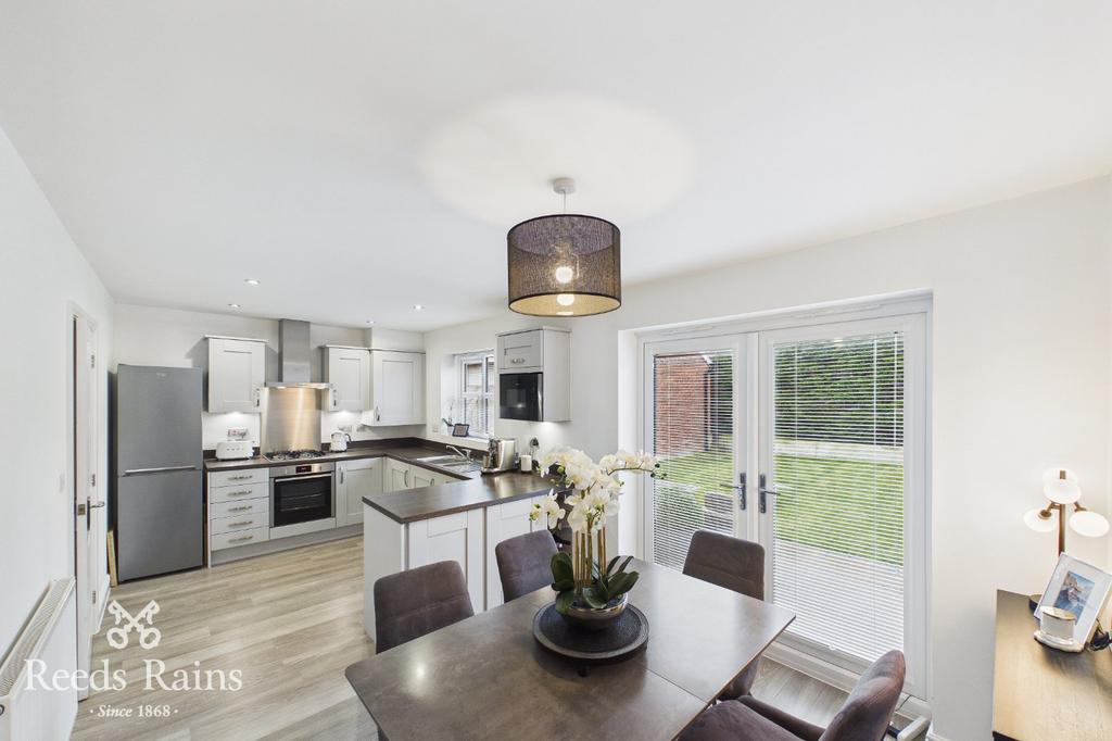 Dining Kitchen