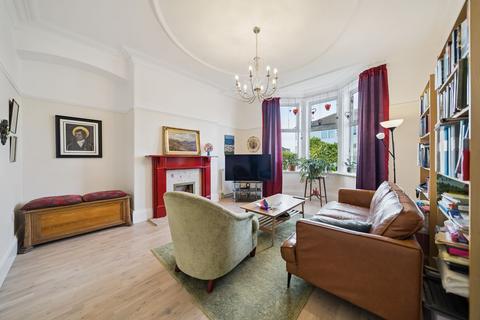 3 bedroom semi-detached house for sale, Benview Road, Clarkston, G76