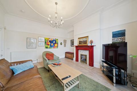 3 bedroom semi-detached house for sale, Benview Road, Clarkston, G76
