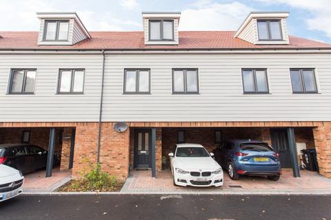 undefined, Greyhound Gardens, Aylesham, Canterbury, Kent, CT3