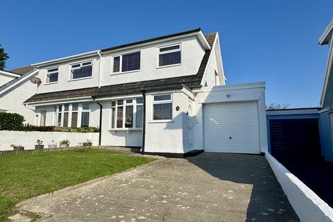 4 bedroom semi-detached house for sale, Stanley Avenue, Valley, Anglesey, LL65