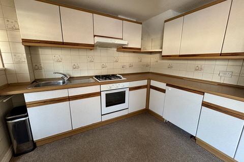 4 bedroom semi-detached house for sale, Stanley Avenue, Valley, Anglesey, LL65