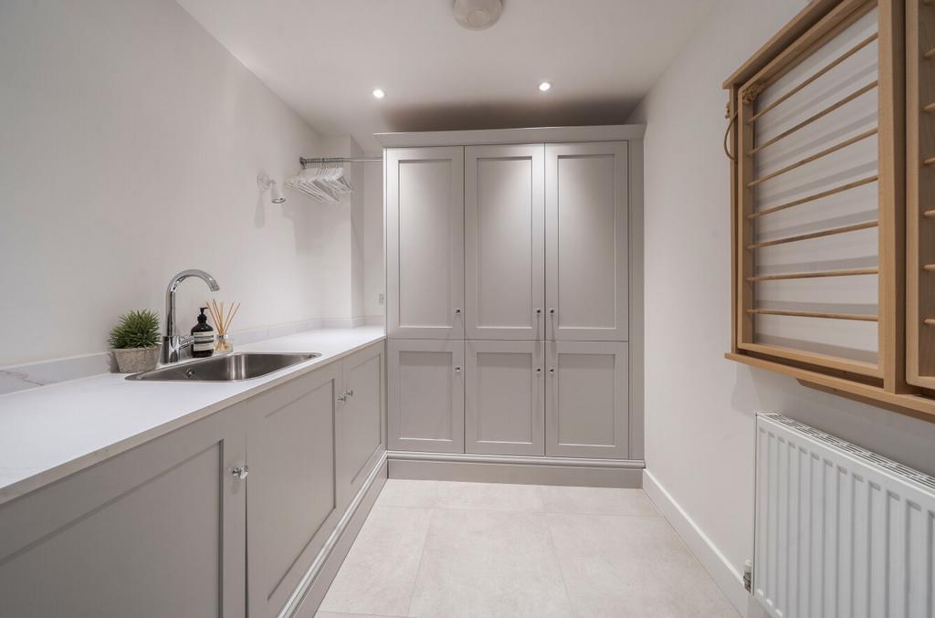 1423591-12-69aeb7...