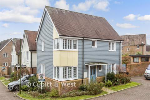 undefined, Funnell Drive, Haywards Heath RH17