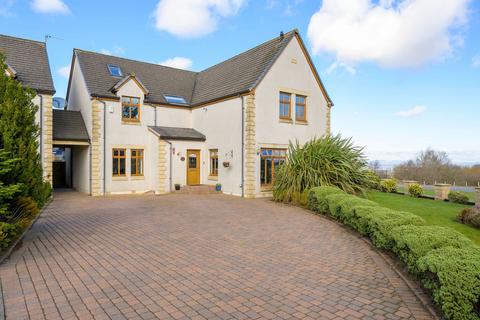 undefined, 10 Hillcrest Square, Reddingmuirhead