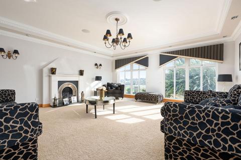 undefined, 10 Hillcrest Square, Reddingmuirhead