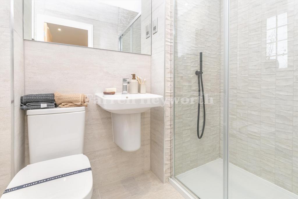 Ensuite Shower