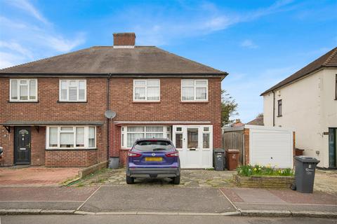Stanley Avenue, Dagenham, RM8